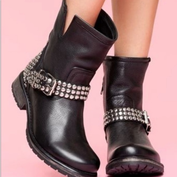 Steve Madden Shoes - Steve Madden Fraankie Moto Studded Leather Booties